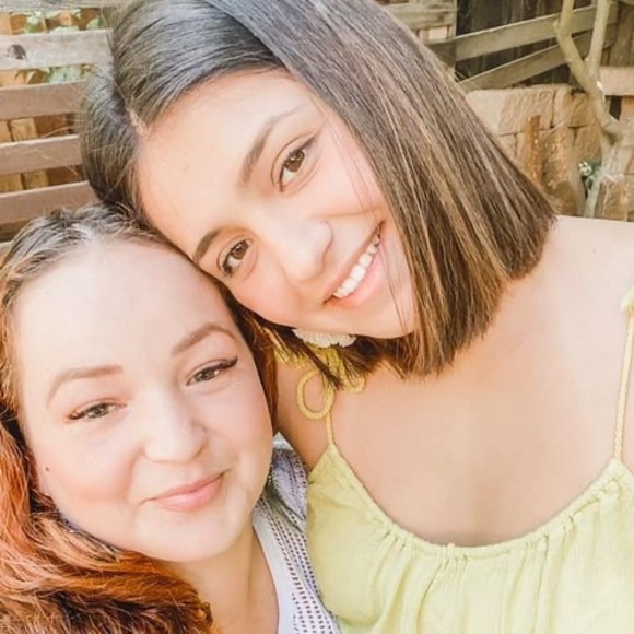 Meet your Posher, Jeanette - Picture 1 of 1